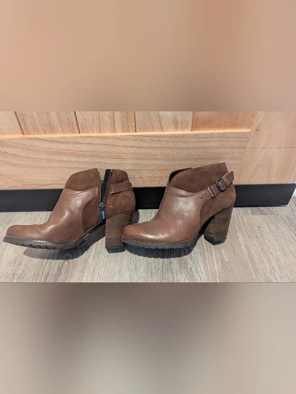 Clarks stylish brown